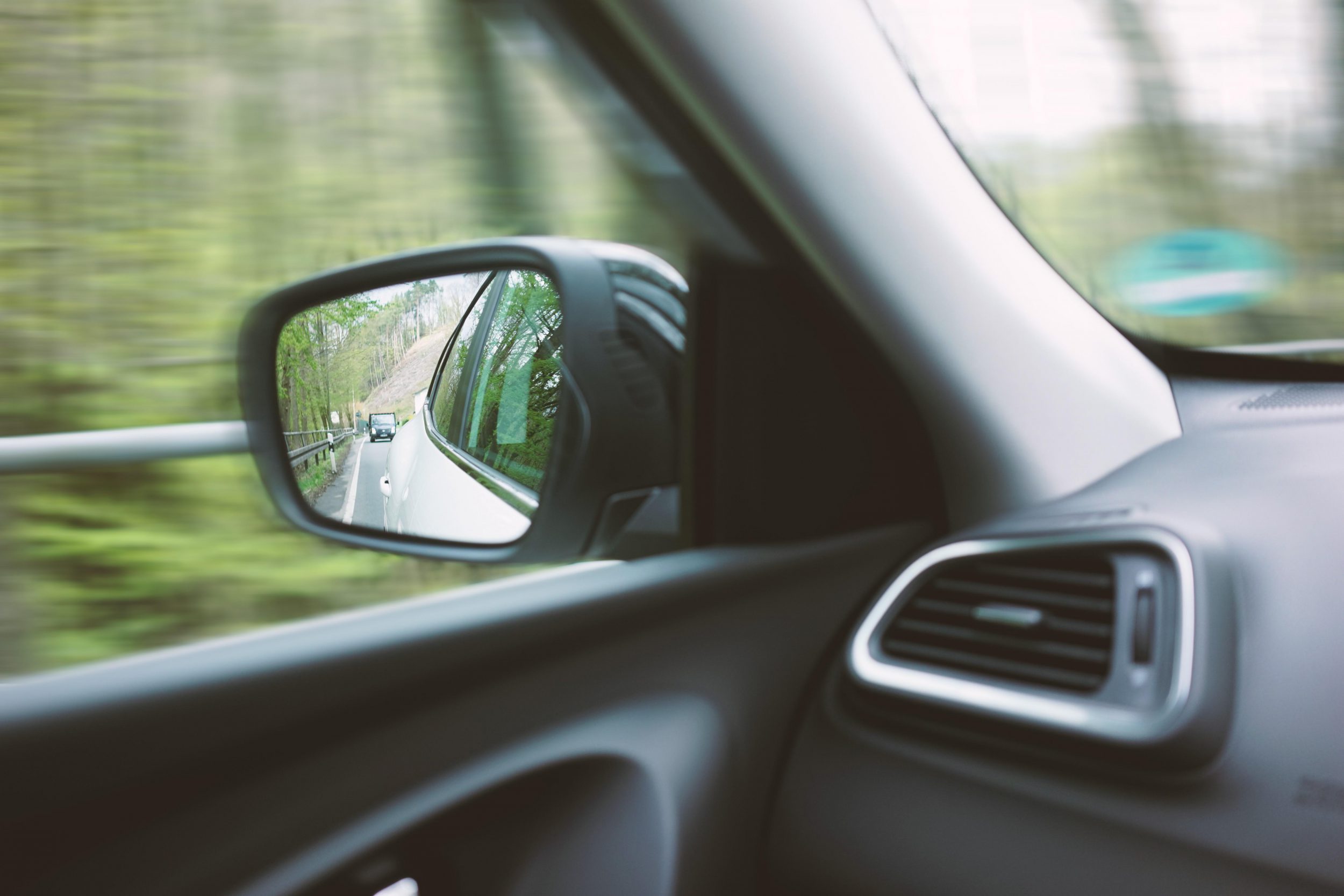 Image through a wing mirror